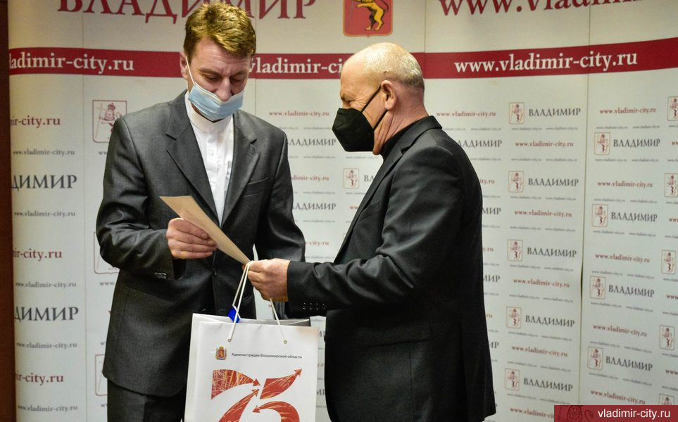 Владимир Гарев поблагодарил активистов Года памяти и славы