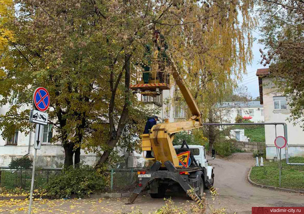 Во Владимире ежедневно идут работы по уборке города
