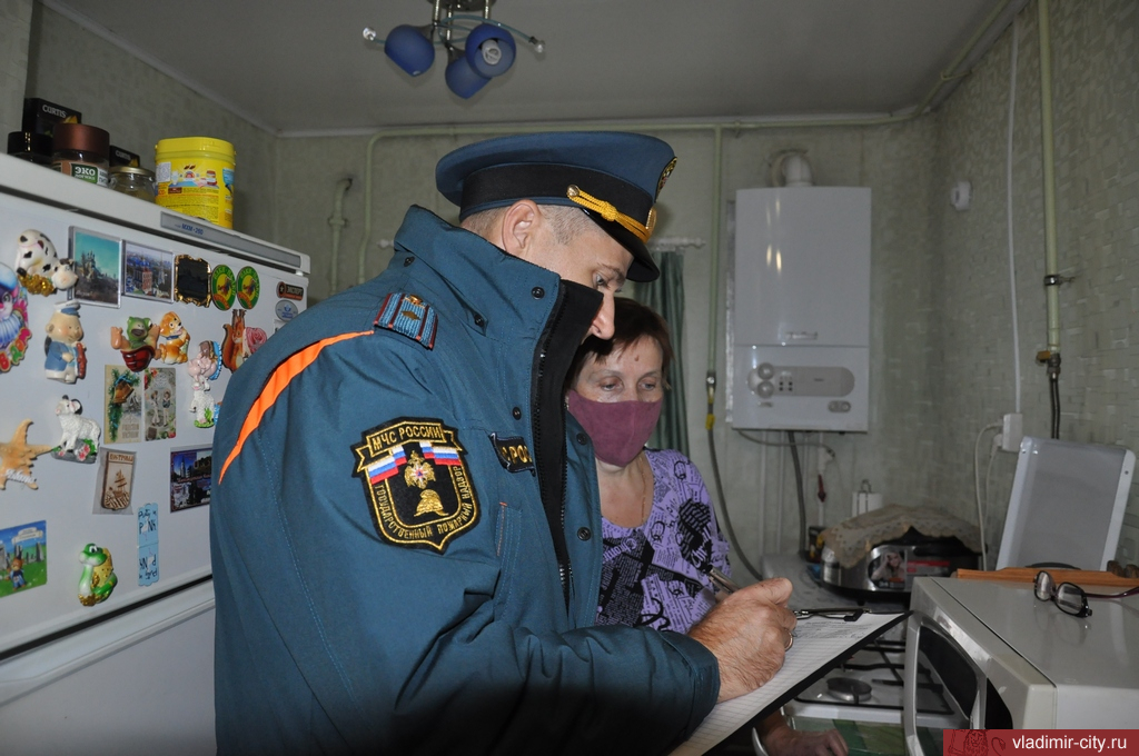 Во Владимире продолжается акция по установке автономных пожарных извещателей