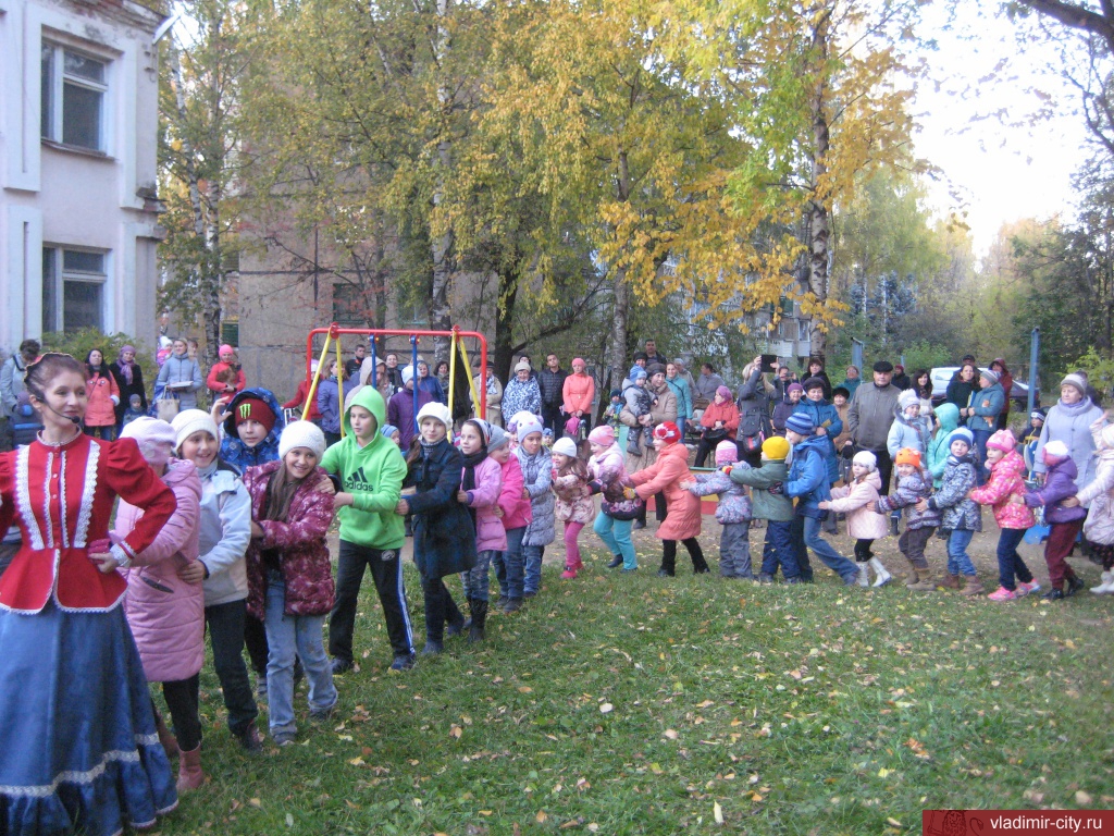 В Октябрьском районе открыта ещё одна детская площадка