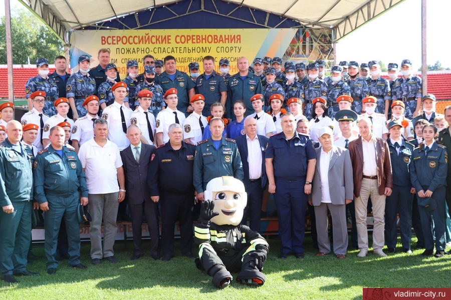 Андрей Шохин приветствовал участников Всероссийских соревнований по пожарно-спасательному спорту