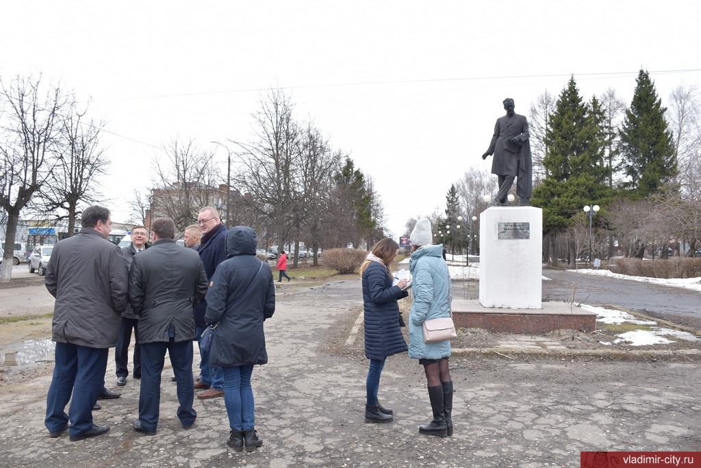 Администрация города Владимира приступает к реконструкции сквера на ул. Чайковского