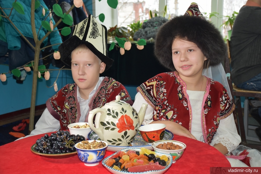 Владимирские школьники готовятся к «Национальному Новому году»