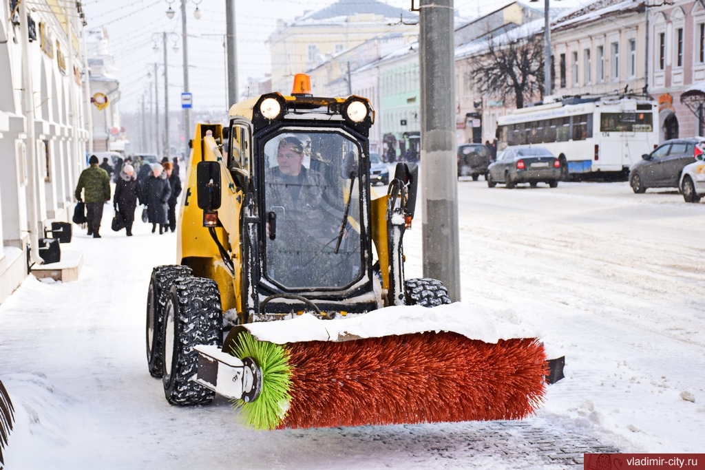 Уборка города Владимира ведется в круглосуточном режиме