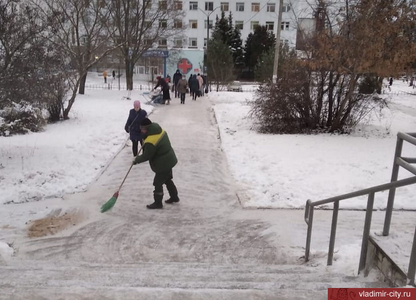 Уборка общественных пространств во Владимире ведется без выходных